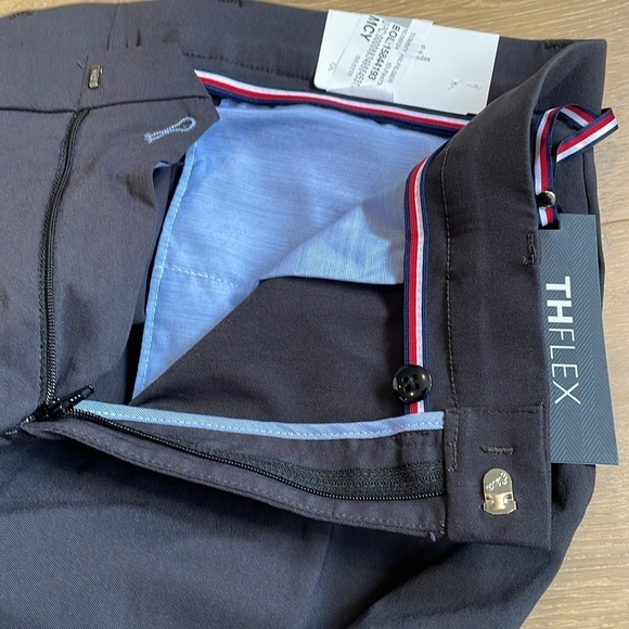 Tommy Hilfiger Men’s Modern-Fit Charcoal THFlex Stretch Dress Pants, Charcoal - Picture 5 of 9